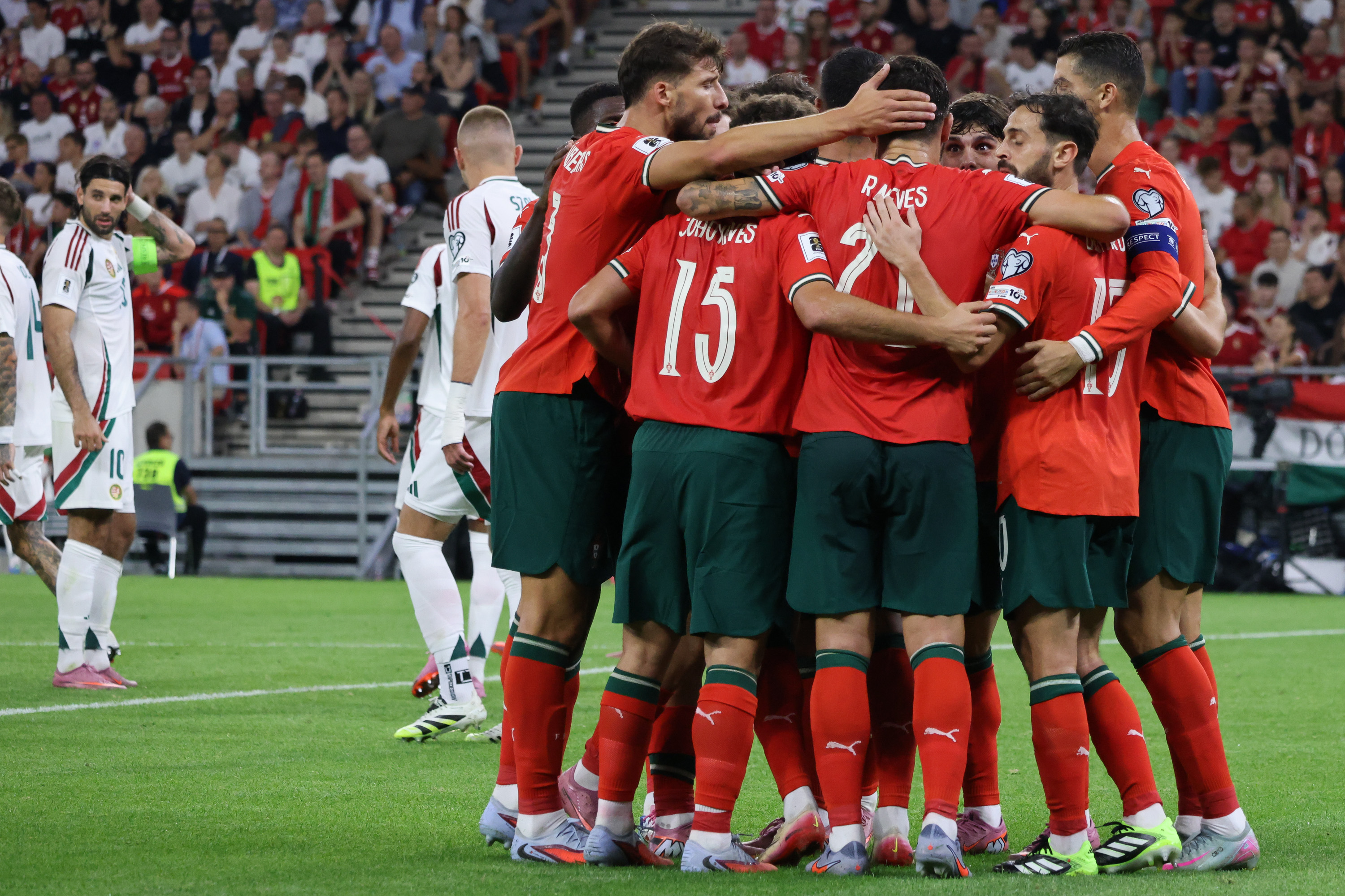 包含今夜突围战来临，葡萄牙体育围绕西甲官宣签约，媒体盛赞，年轻球员得到机会的词条